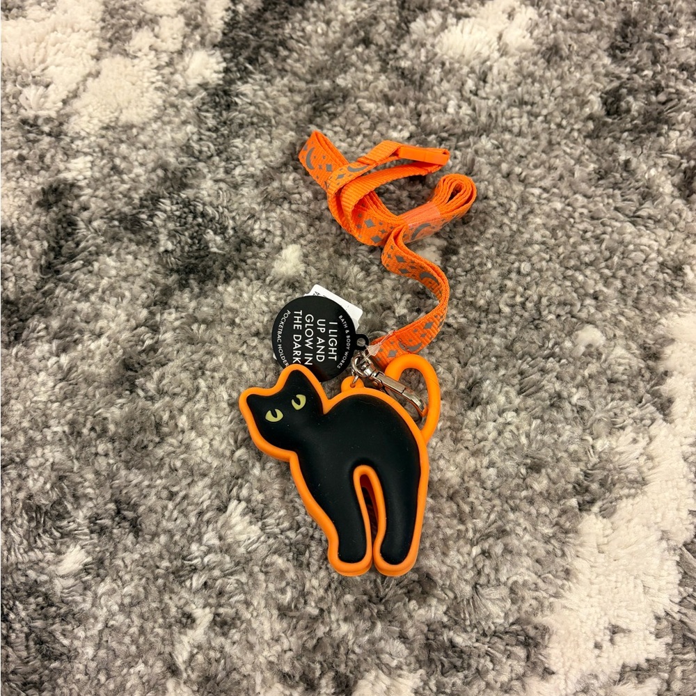 NEW Bath and Body Works Lighted Hand Sanitizer Holder in Black Cat Halloween